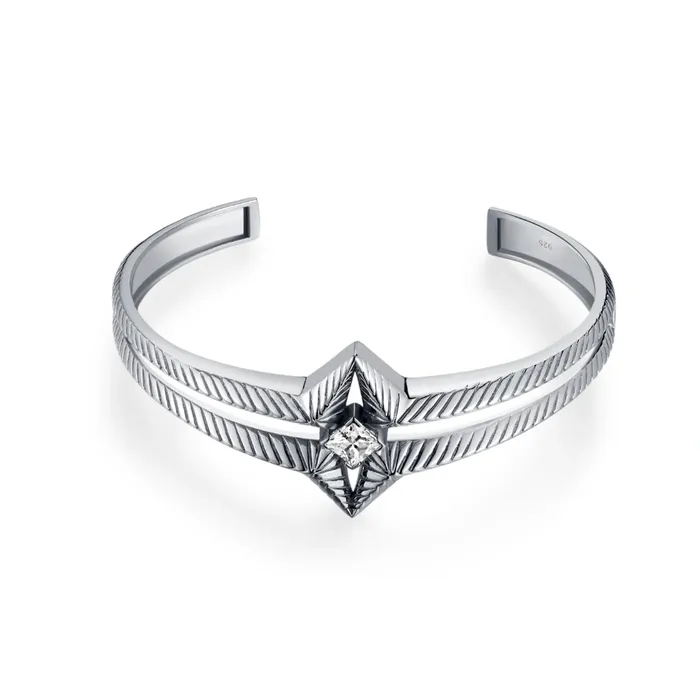 Bracelets Triangle Bracelet Falling star Collection Designed by Ida Eckhel Trendolla Jewelry