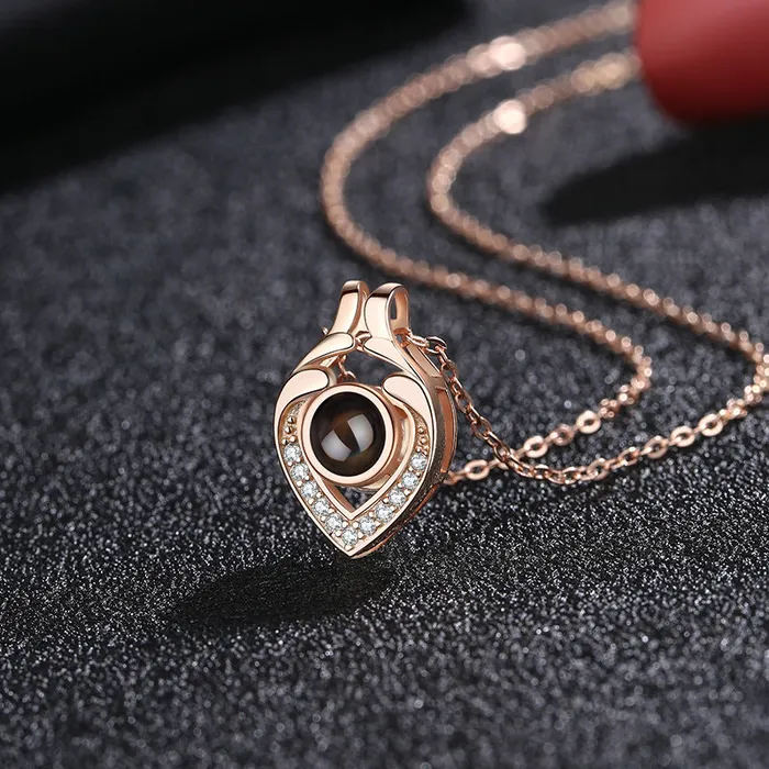 Trendolla Jewelry Supporting Hands Love Memory Projection Necklace Necklaces
