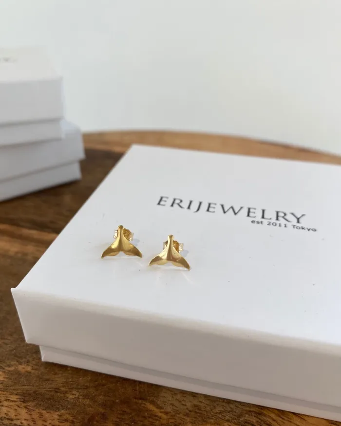 Earrings ERIJEWELRY Whale Tail Stud Earrings
