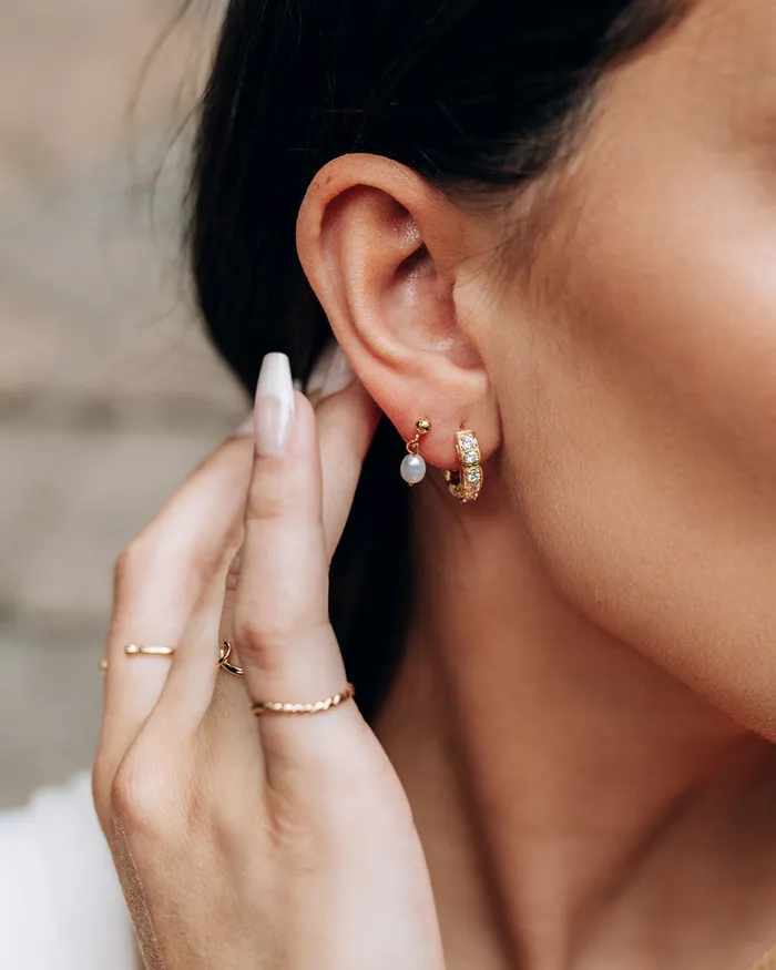 Eperlan Gold Earrings WellDunn Earrings