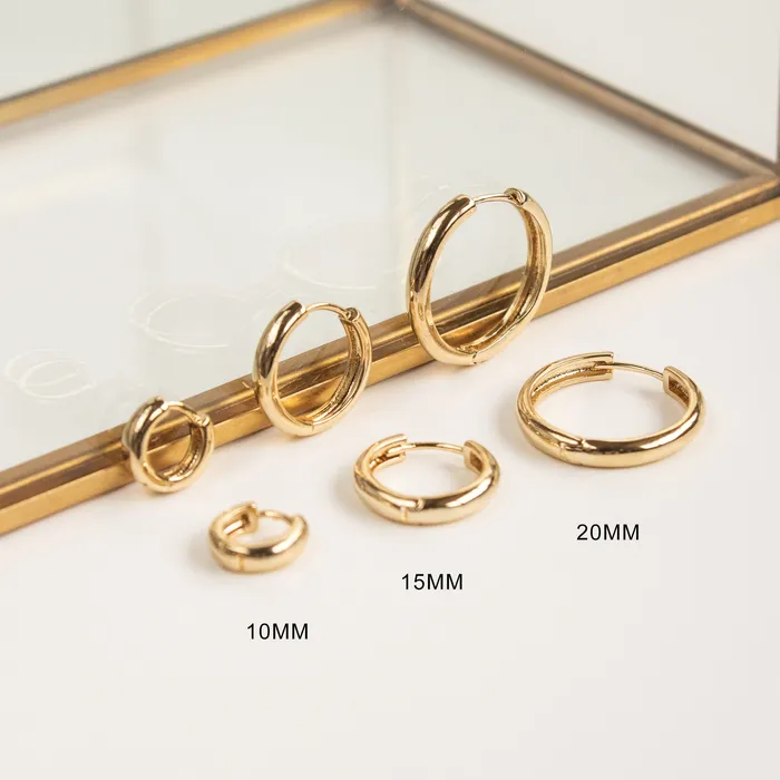 Gold Bea Huggie Hoop Earrings Lovers Tempo Earrings