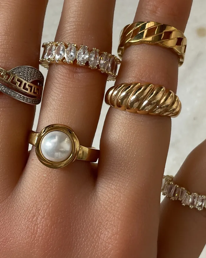 KHLOE JEWELS Crescent Ring Rings